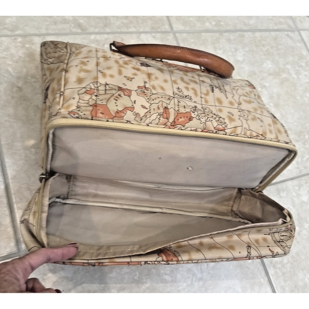 FRED'S‎ INT'L Set of 2 Wanderlust Map Travel Bag Carry-on Duffle Bag Weekenders - Picture 13 of 14